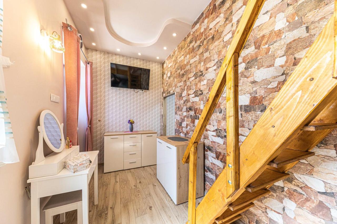 Apartments Keka Kaštela Kültér fotó