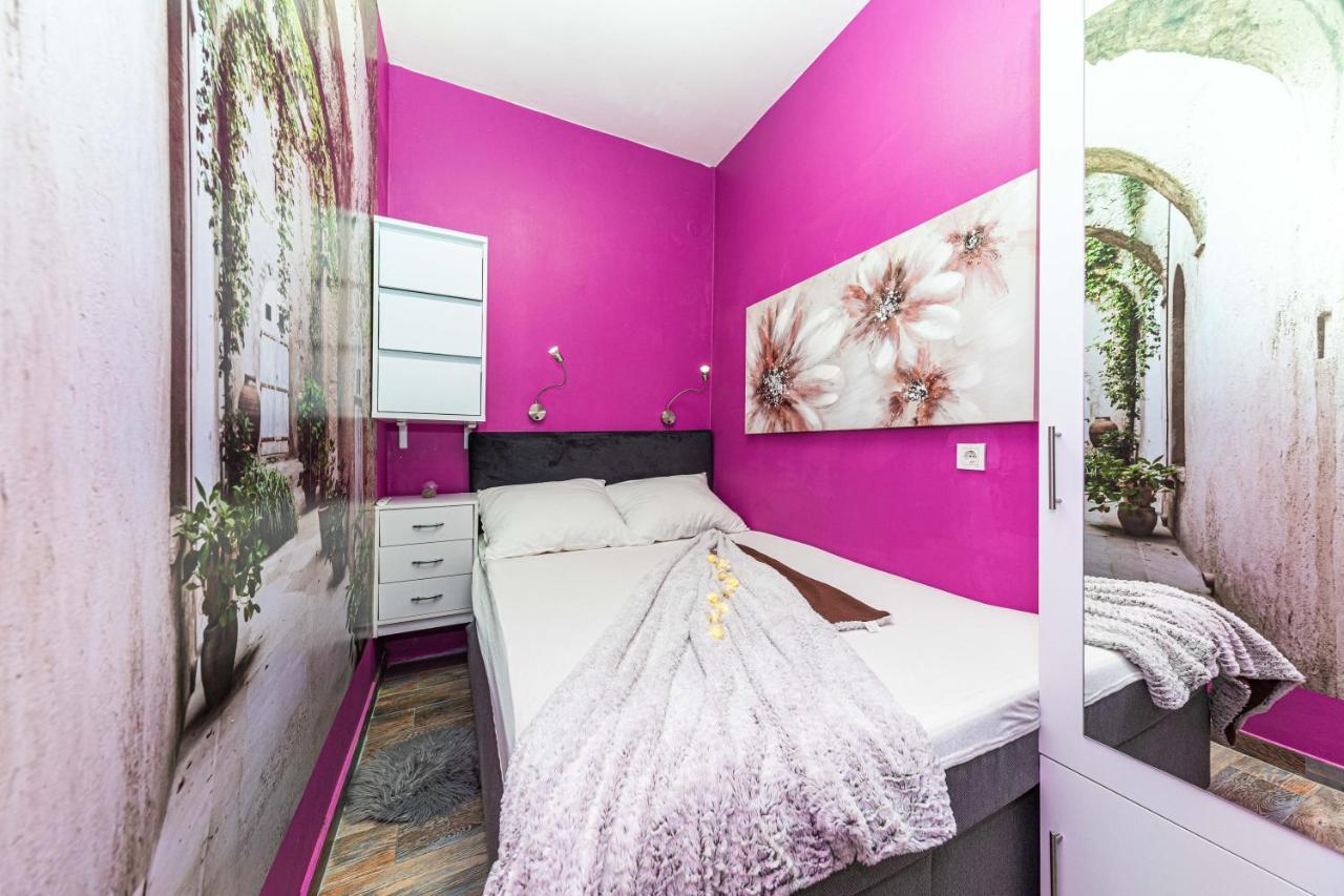 Apartments Keka Kaštela Kültér fotó