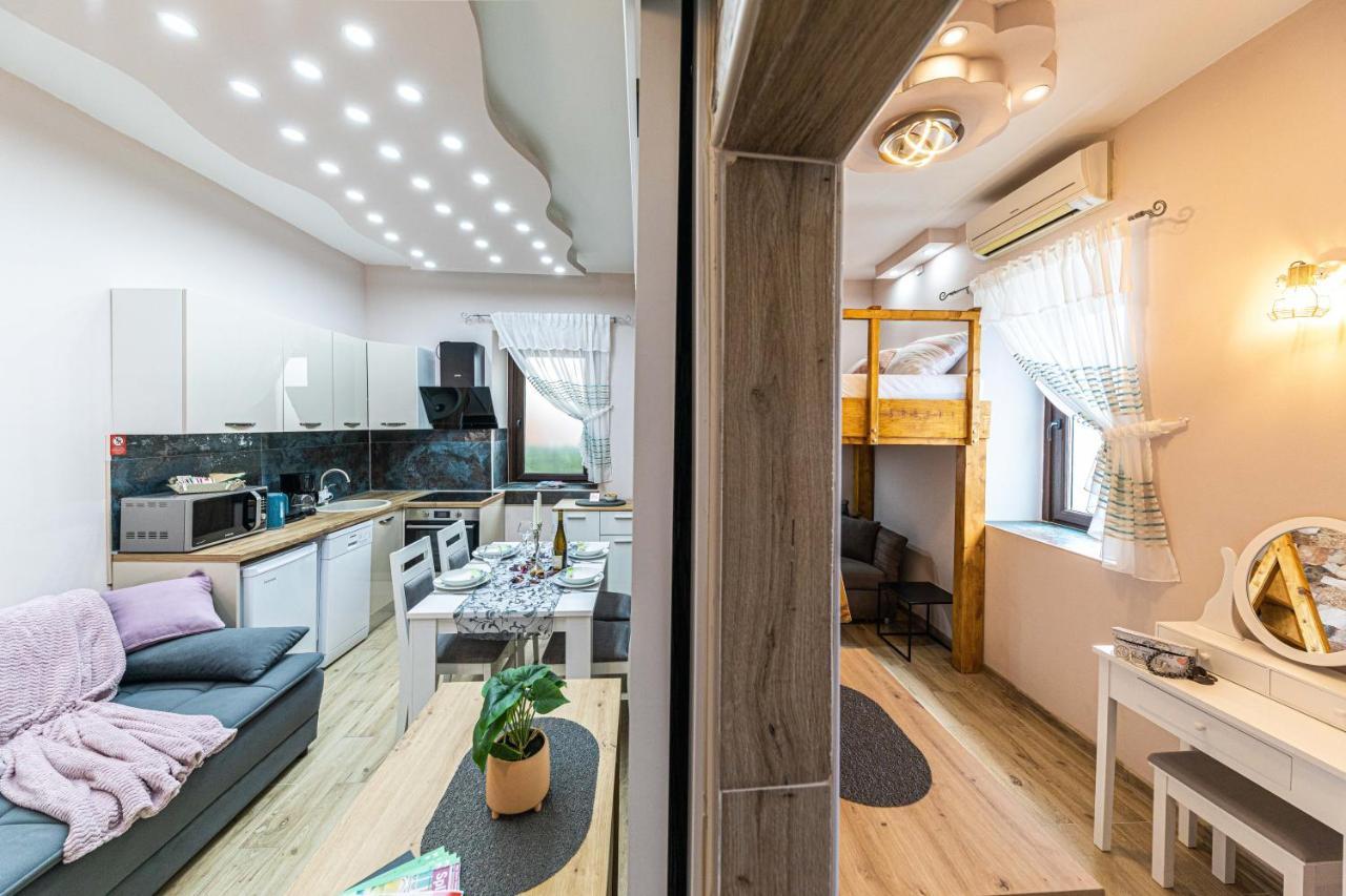 Apartments Keka Kaštela Kültér fotó